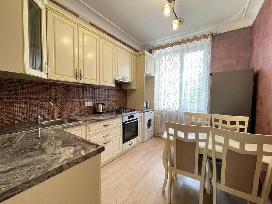 Luxury Apartment In The Center Chişinău Eksteriør billede